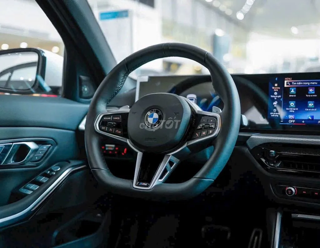 BMW 3 Series 2025 photo 2