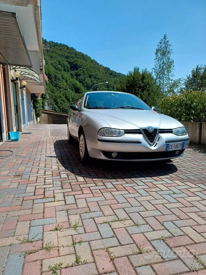 Alfa Romeo 156