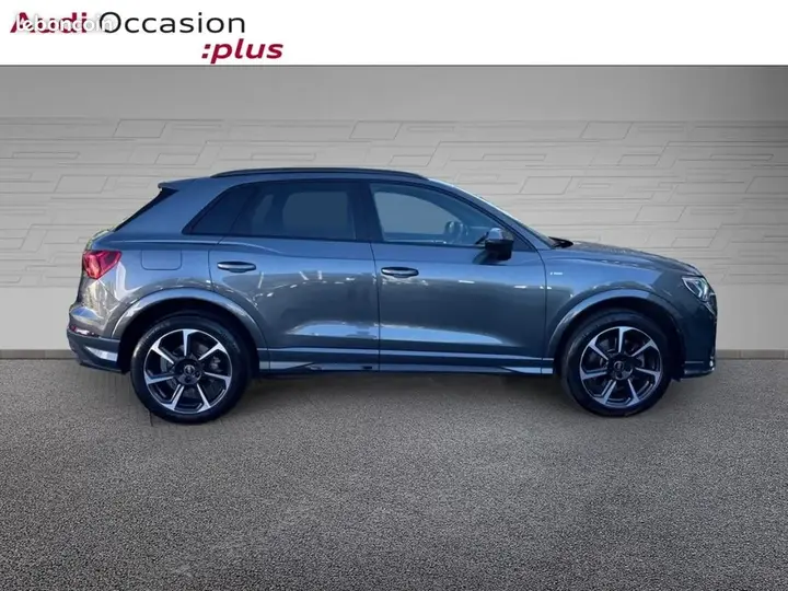 Audi Q3 2023 photo 5