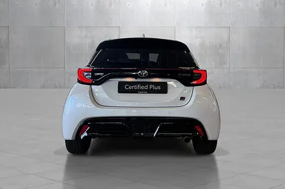 Toyota Yaris 2023 photo 4