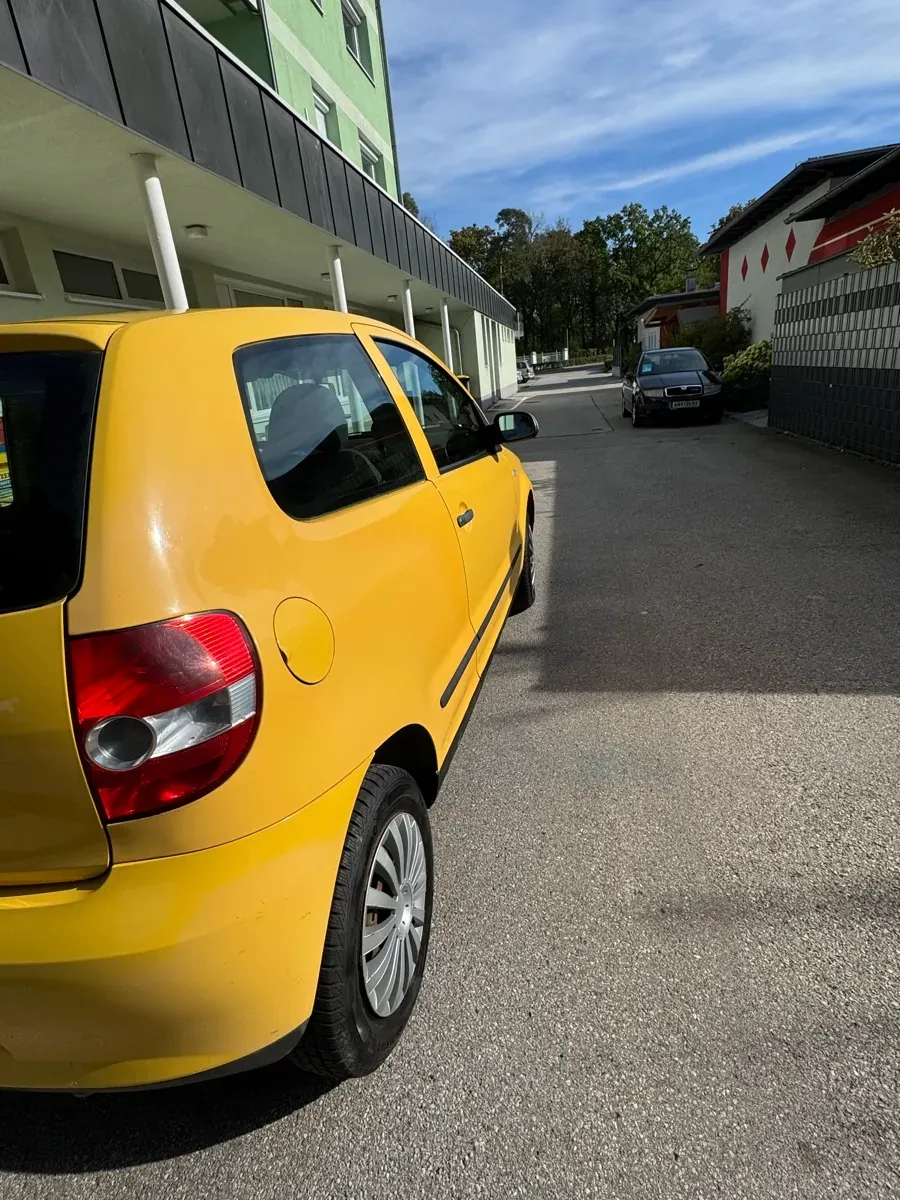 Volkswagen Fox 2005 photo 3