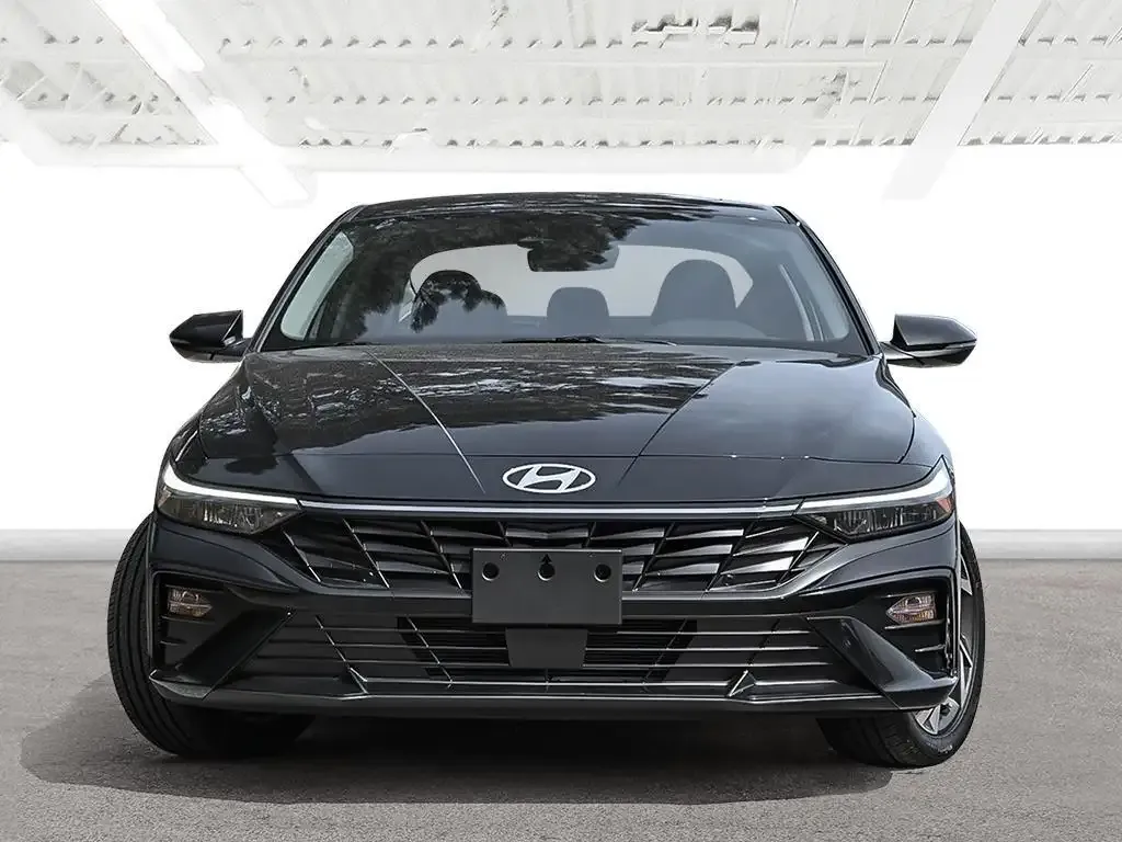 Hyundai Elantra 2026 photo 2