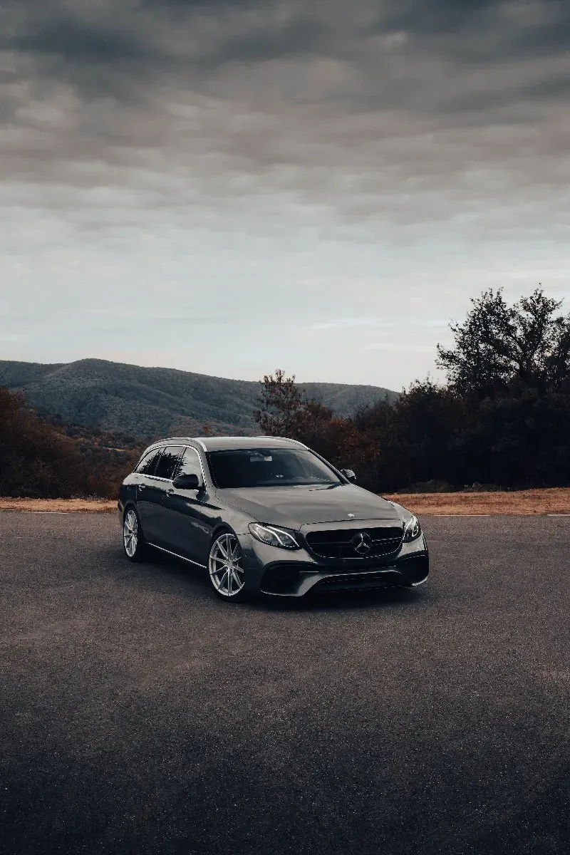 Mercedes-Benz Eklasse 2017 photo 2