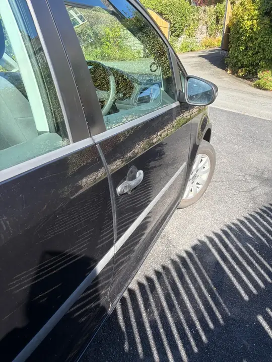 Volkswagen Touran 2013 photo 3
