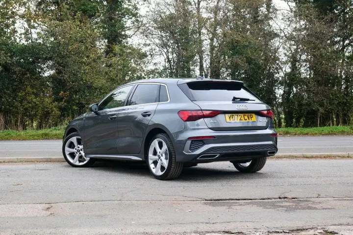 Audi A3 2022 photo 2
