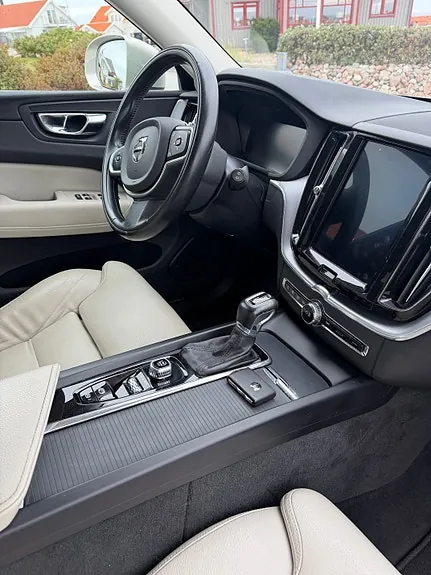 Volvo Xc60 2020 photo 5