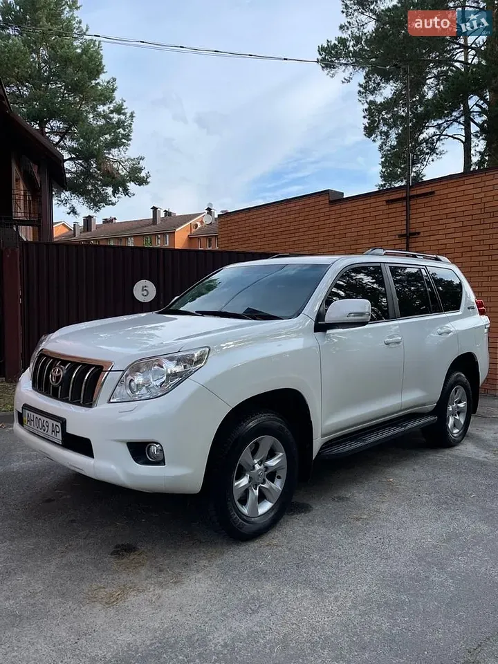 Toyota Land Cruiser Prado 2012 photo 4