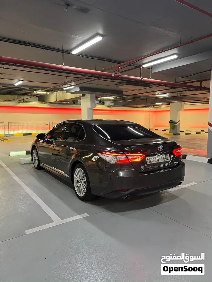 Toyota Camry 2018 photo 3