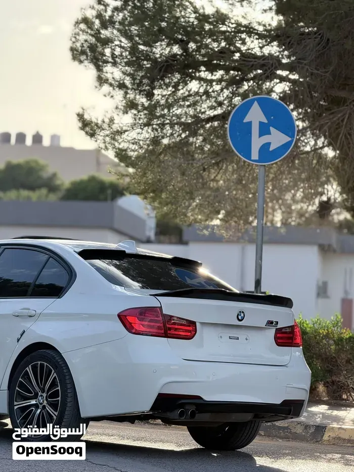 BMW 3 Series 2014 photo 2