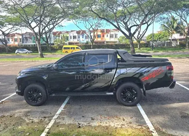 Mitsubishi Triton