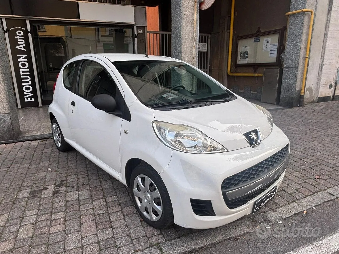 Peugeot 107 2010 photo 5