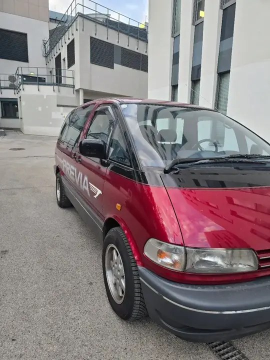 Toyota Previa 1995 photo 3