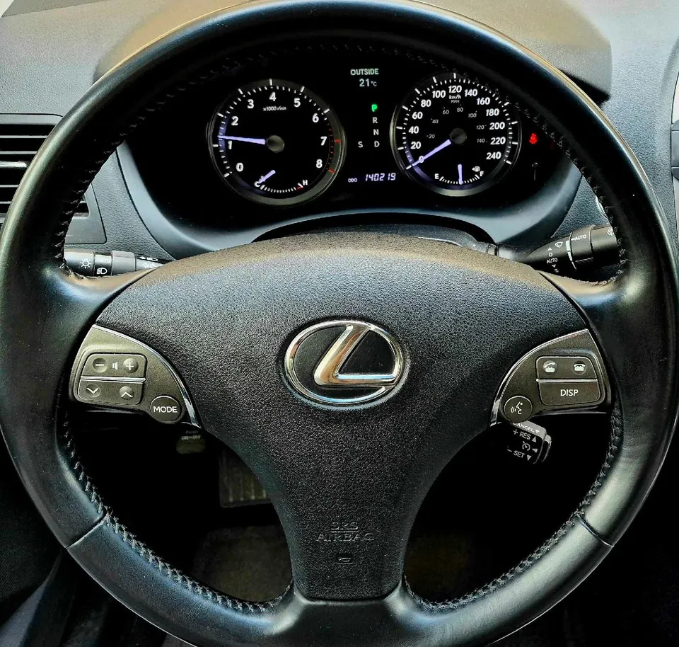 Lexus Es 2011 photo 2
