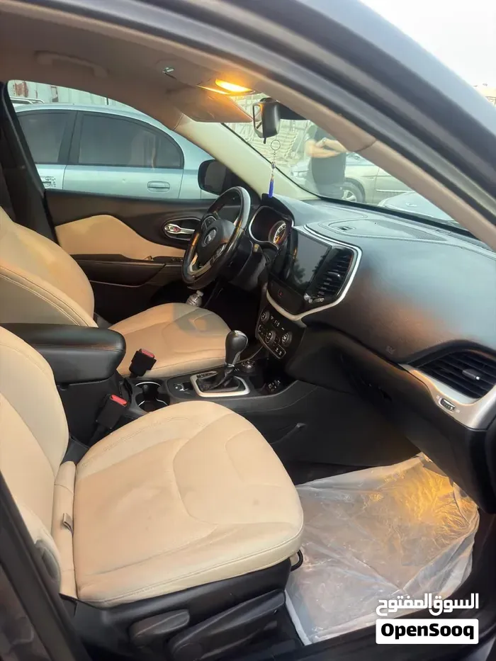 Jeep Cherokee 2016 photo 4