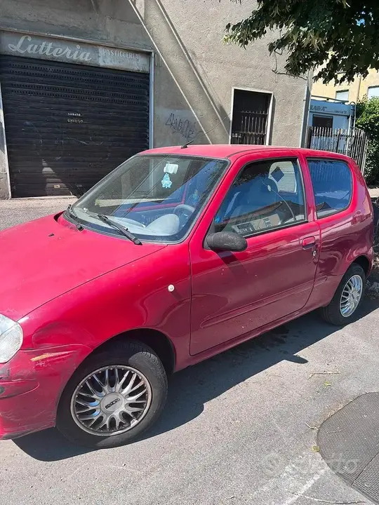 Fiat 600 2009 photo 3