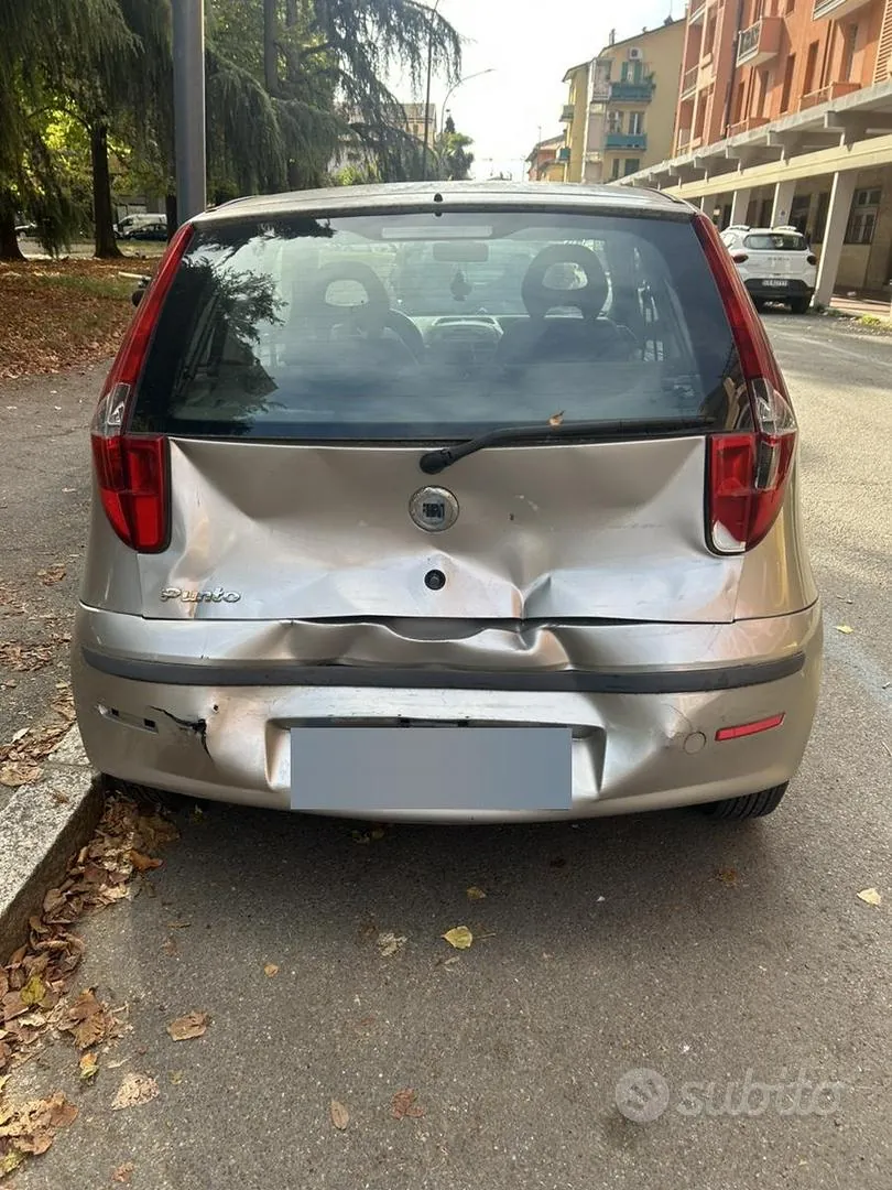 Fiat Punto 2004 photo 3