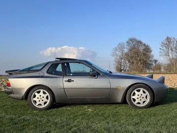 Porsche 944 1990 photo 2