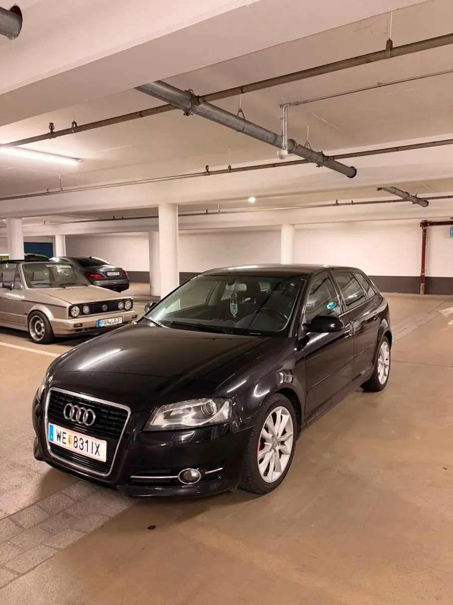 Audi A3 2011 photo 2