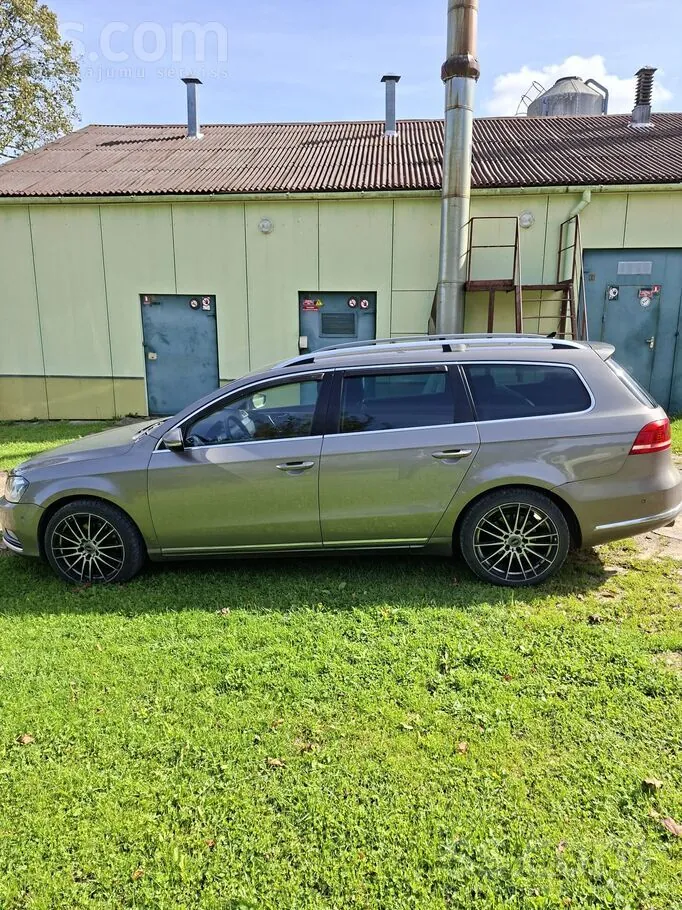 Volkswagen Passat 2012 photo 5