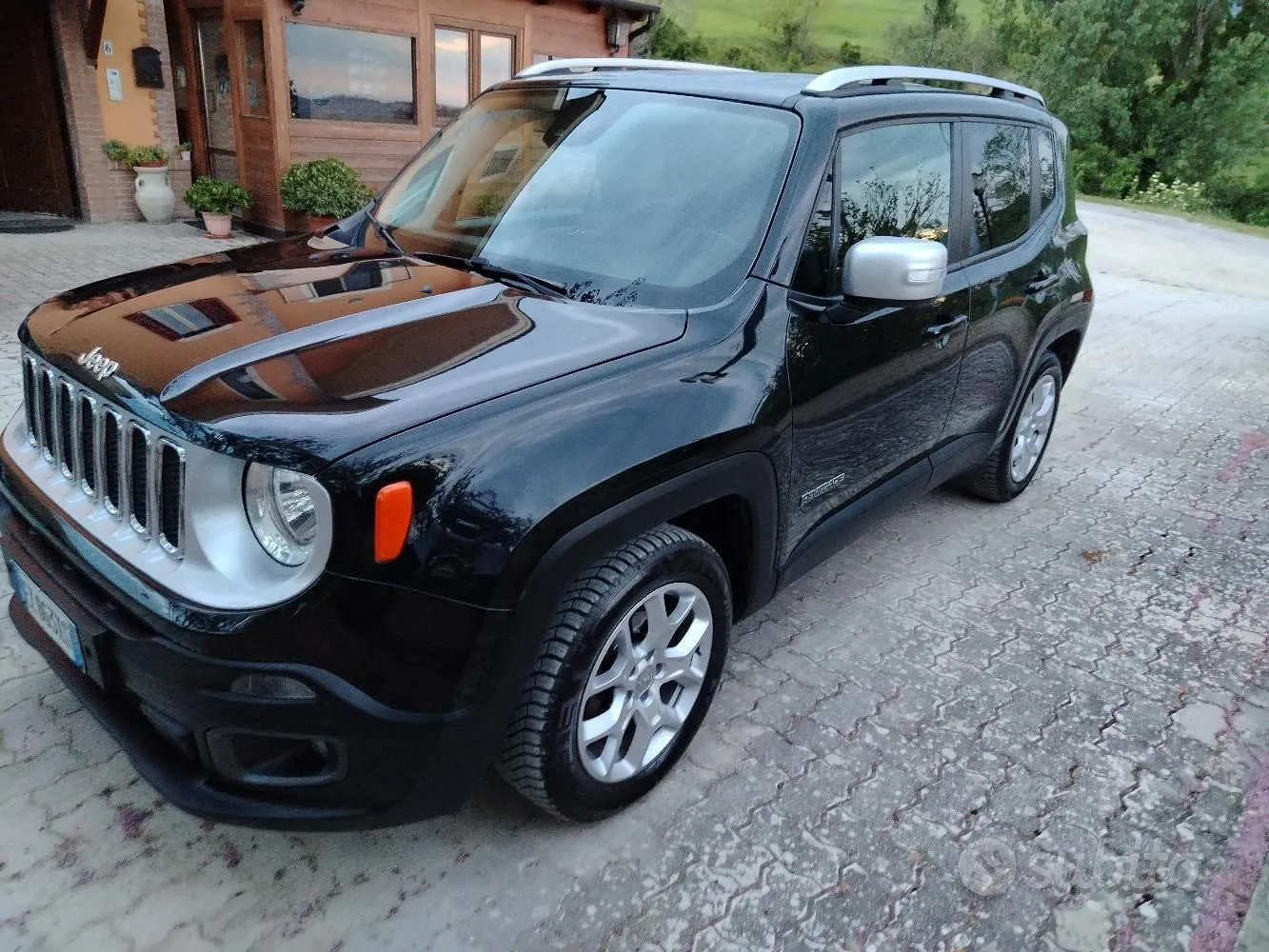 Jeep Renegade 2015 photo 2
