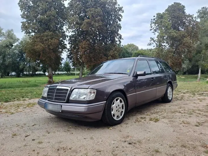 Mercedes-Benz E 280