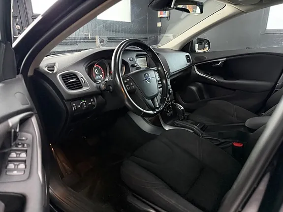 Volvo V40 2016 photo 5