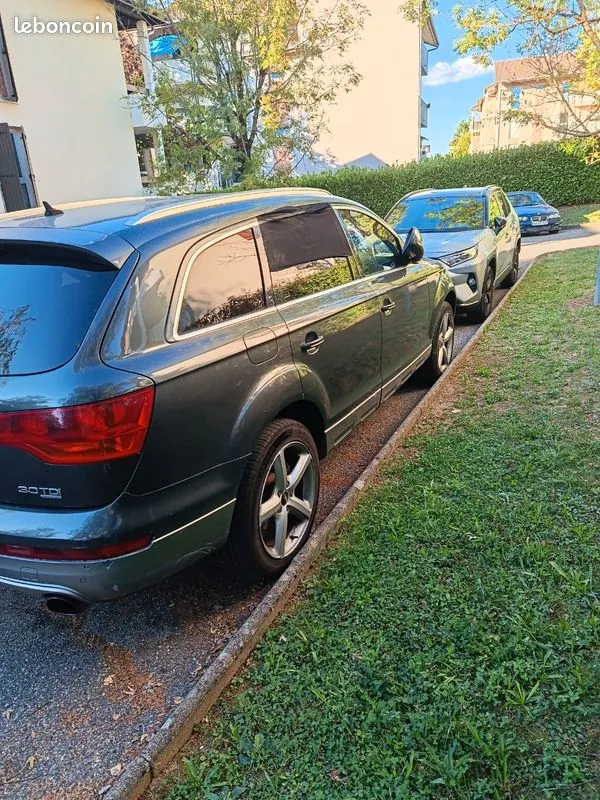 Audi Q7 2006 photo 2
