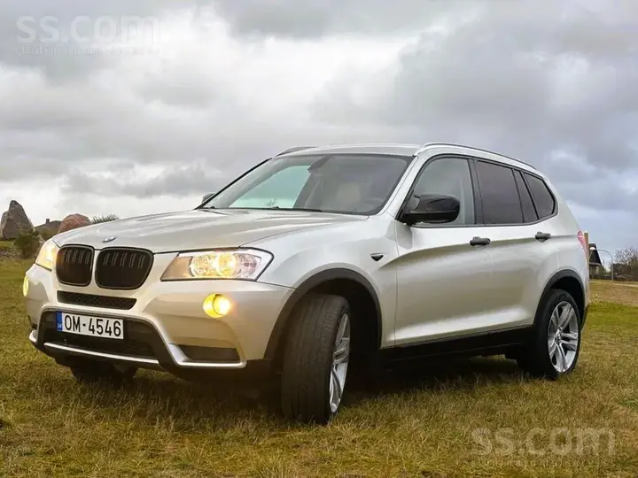 BMW X3 2011 photo 2