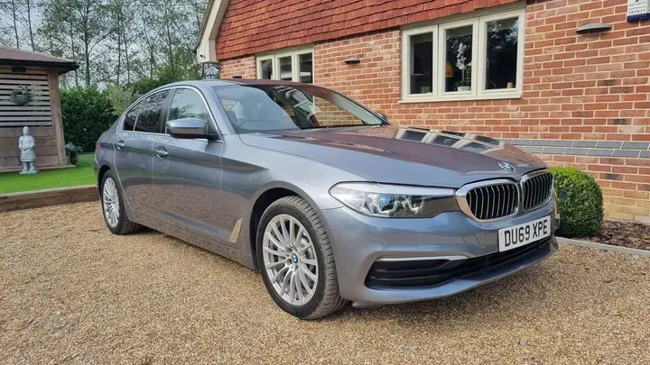 BMW 5 Series 2019 photo 3
