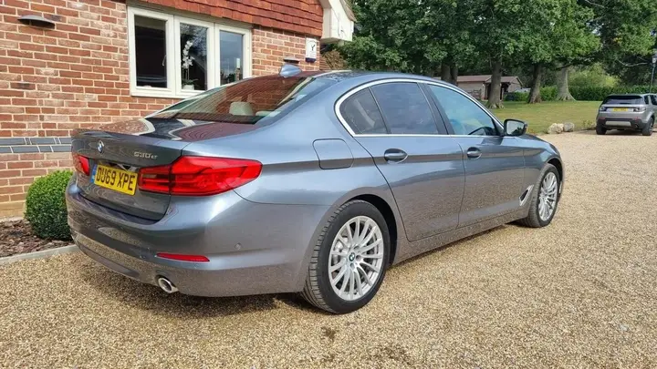 BMW 5 Series 2019 photo 5