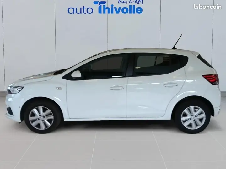 Dacia Sandero 2022 photo 2