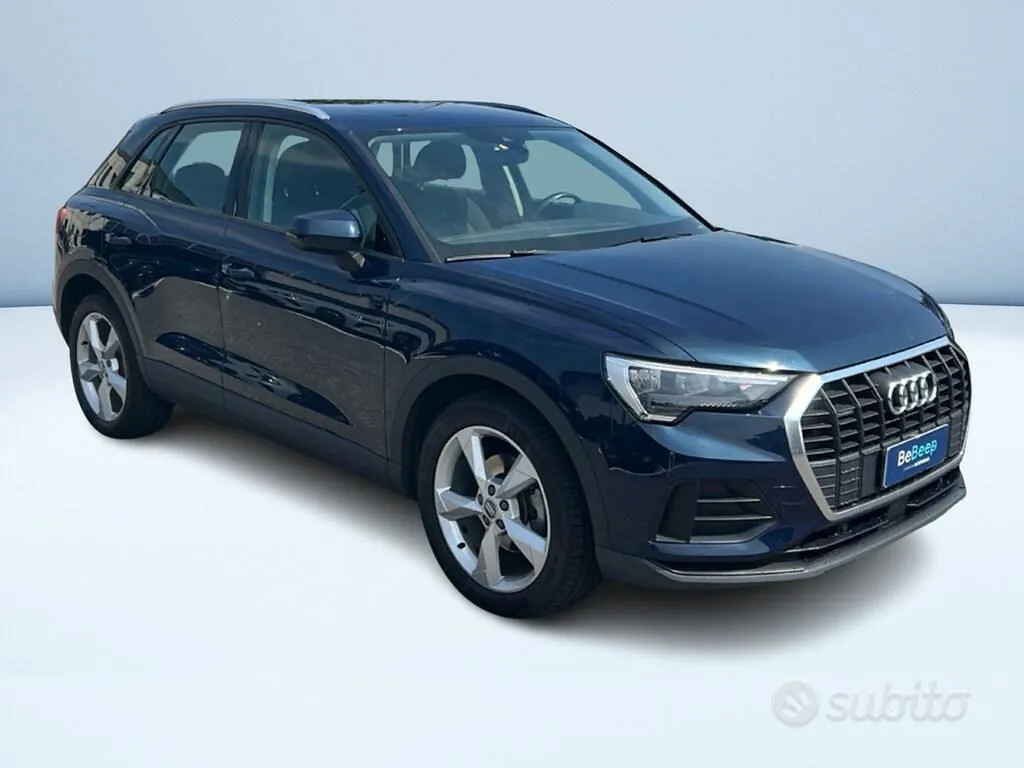 Audi Q3 2019 photo 2