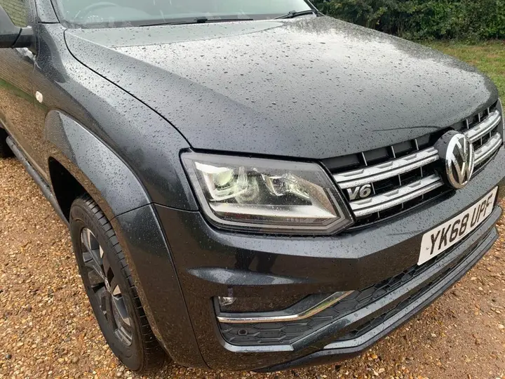 Volkswagen Amarok 2018 photo 2