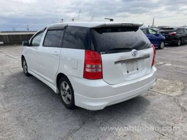 Toyota Wish 2003 photo 3