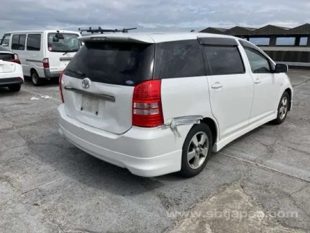 Toyota Wish 2003 photo 4