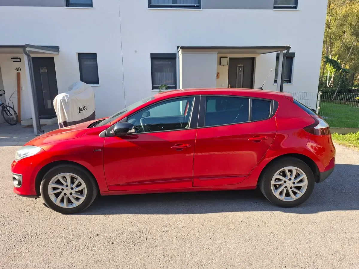 Renault Megane 2016 photo 2
