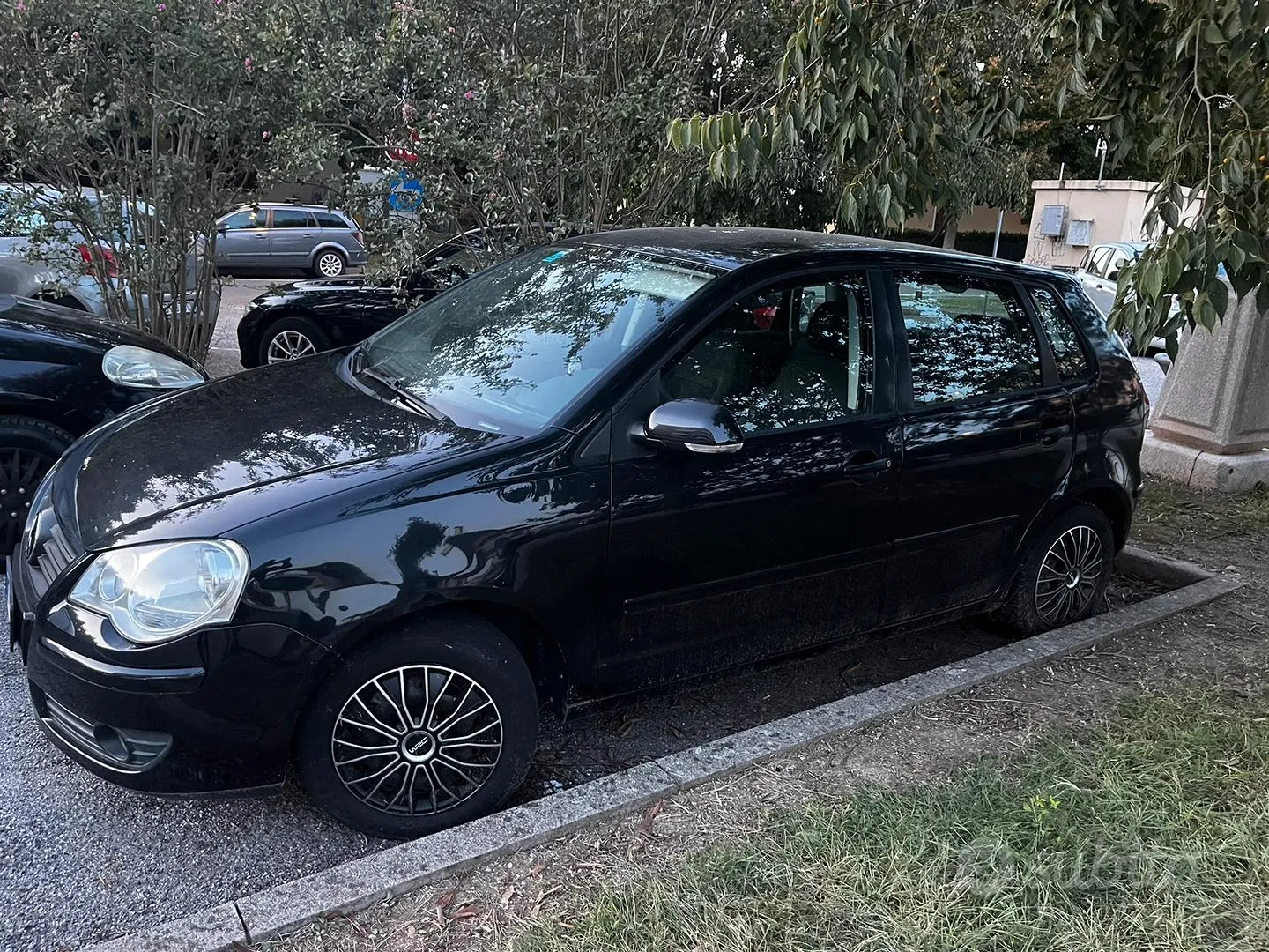 Volkswagen Polo 2008 photo 2