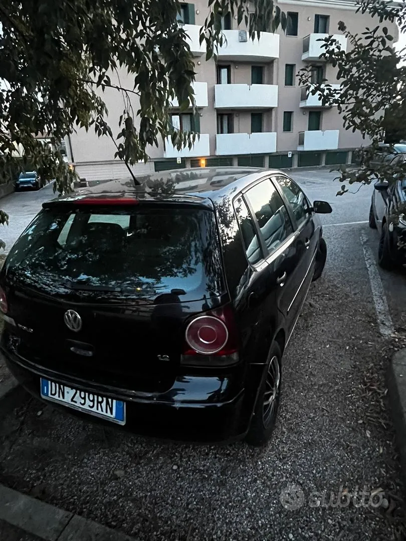 Volkswagen Polo 2008 photo 4