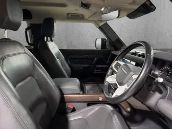 Land Rover Defender 2022 photo 3