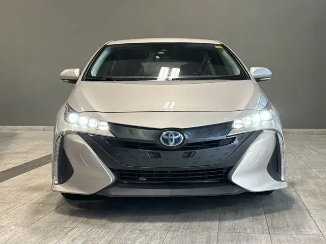 Toyota Prius Prime 2017 photo 3