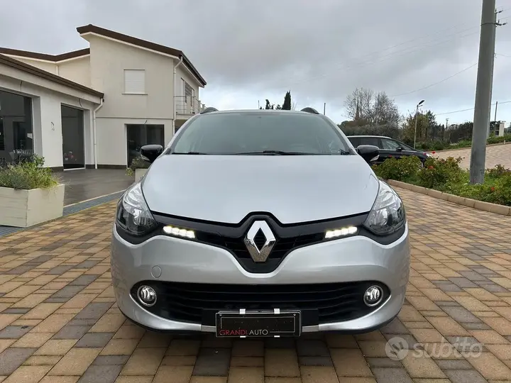 Renault Clio 2016 photo 2
