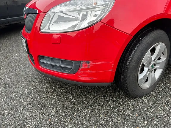 Skoda Fabia 2010 photo 5