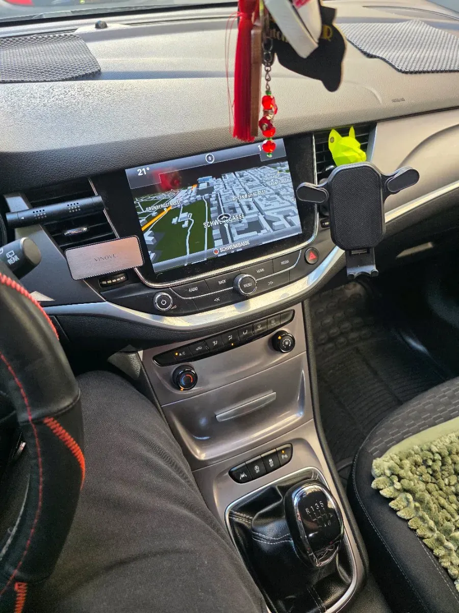 Opel Astra 2017 photo 2