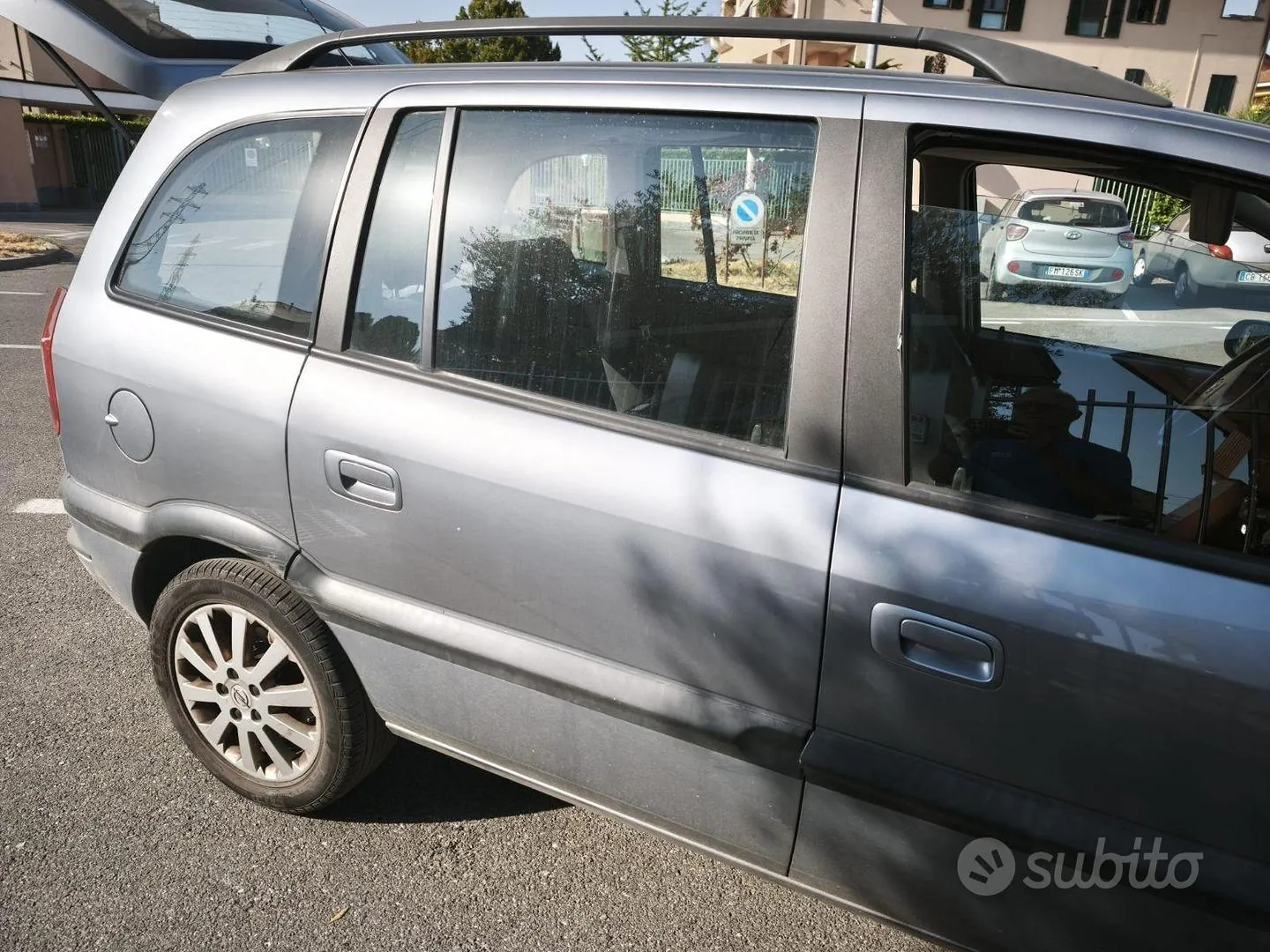 Opel Zafira 2004 photo 3