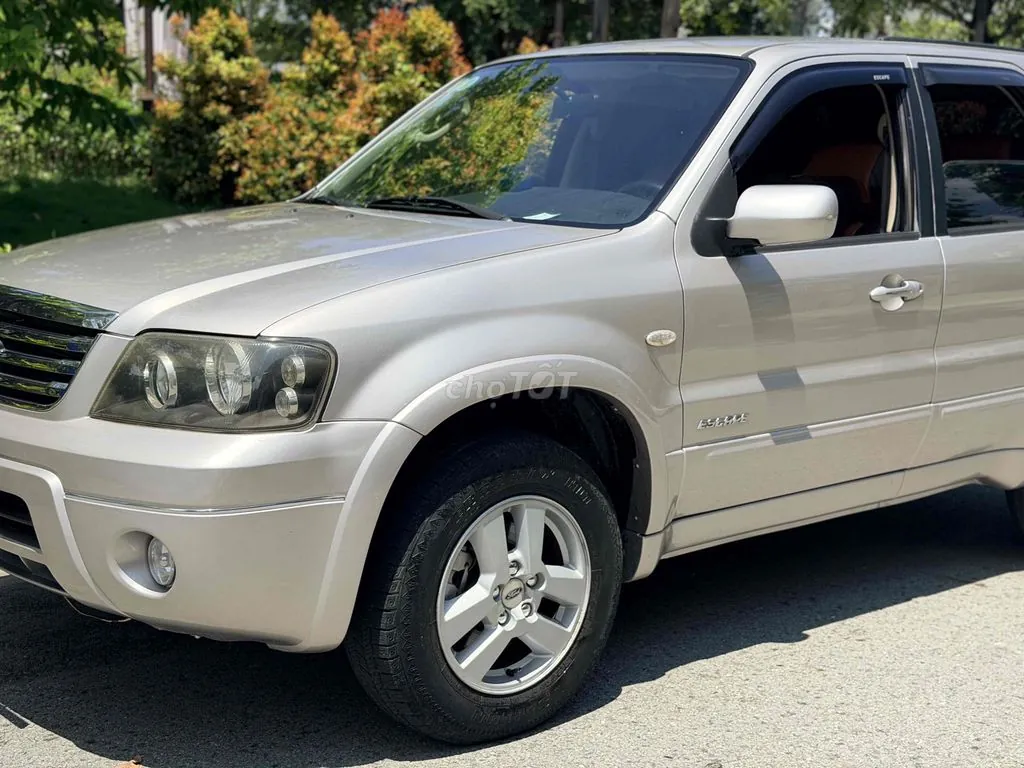 Ford Escape 2008 photo 2