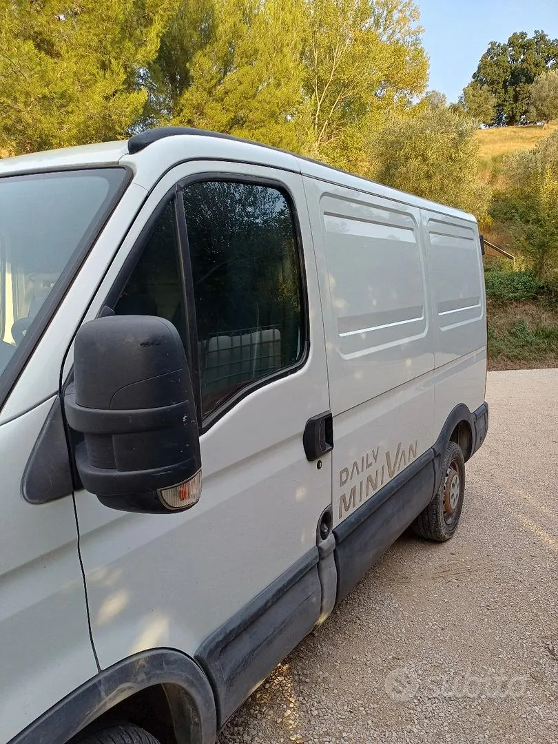 Iveco Daily 2007 photo 3