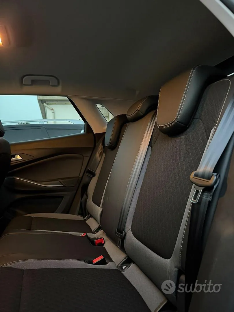 Opel Grandland X 2021 photo 2