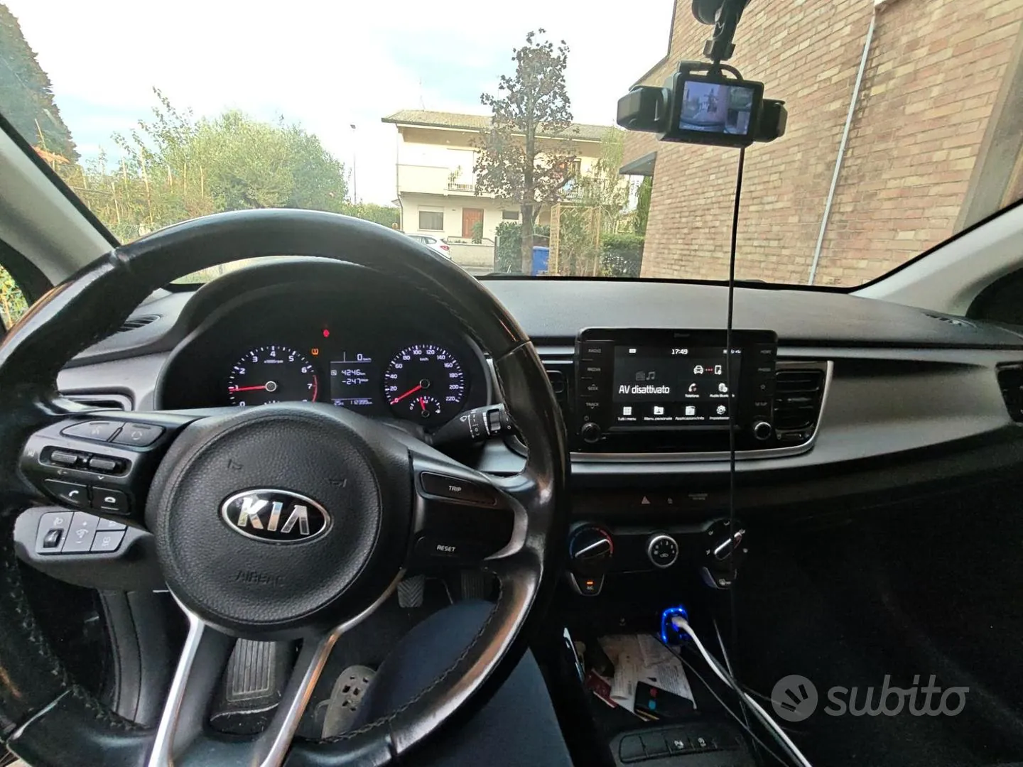 Kia Rio 2000 photo 4