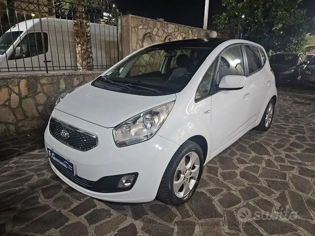 Kia Venga 2014 photo 3