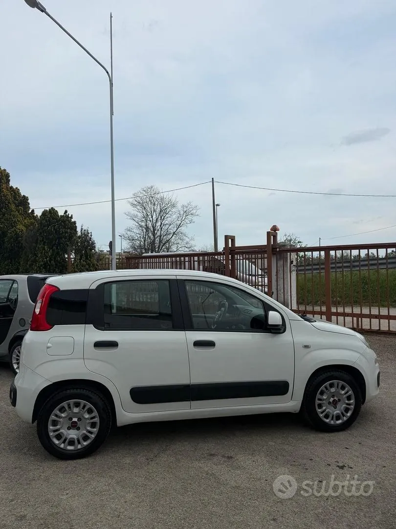 Fiat Panda 2015 photo 2